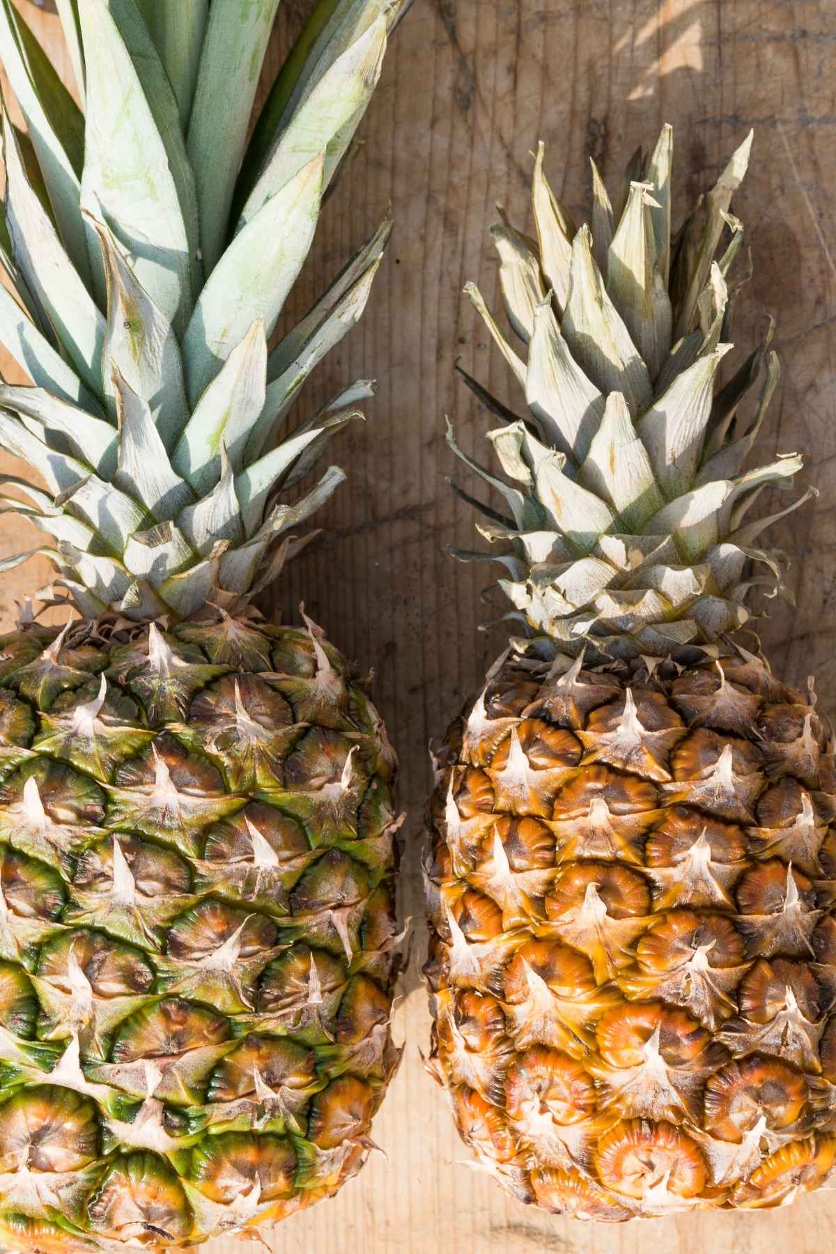 How to Tell If Pineapple is Ripe | Lotustryo