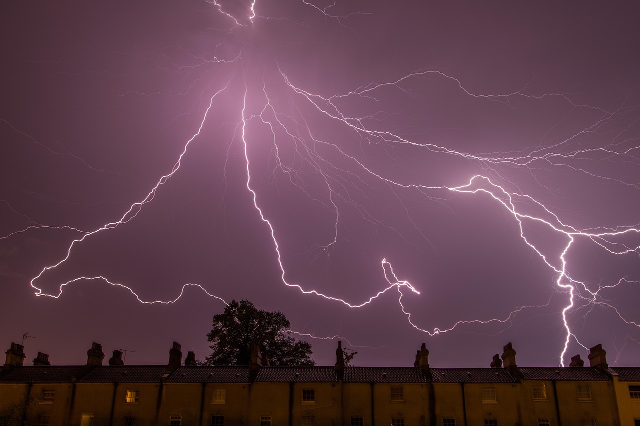 nature  landscape  amazing  lightning  people  trees  silhouette  shadows  amazing  amazing  amazing  amazing  amazing  lightning  lightning  lightning