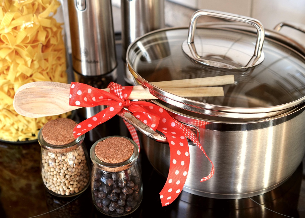pot  kitchen  cook  wooden spoon  prepare  meal  ingredients  preparation  pot  kitchen  kitchen  kitchen  kitchen  kitchen