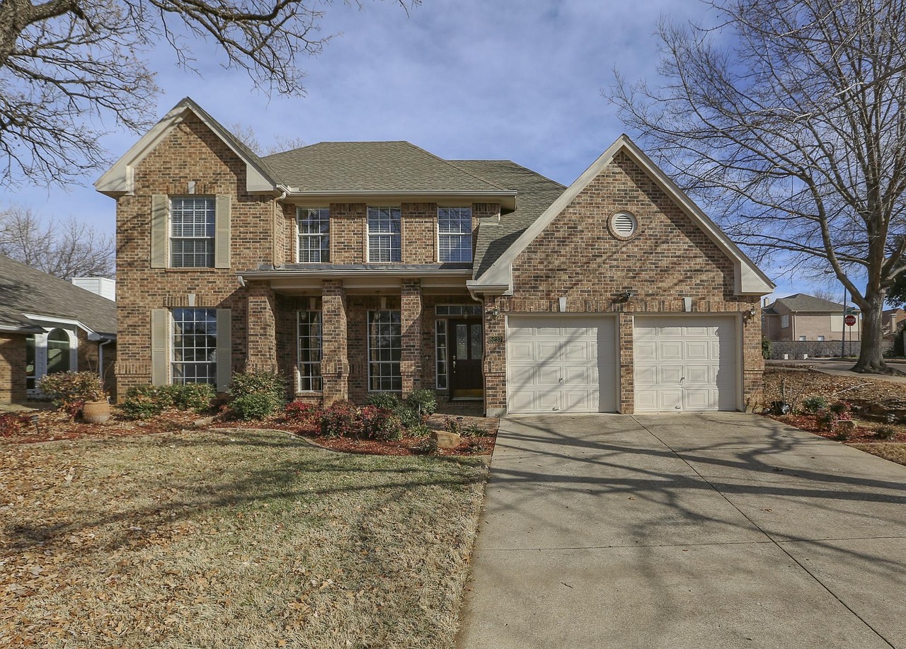 house  home  usa  curb appeal  starter home  frontal  curb appeal  curb appeal  curb appeal  curb appeal  curb appeal