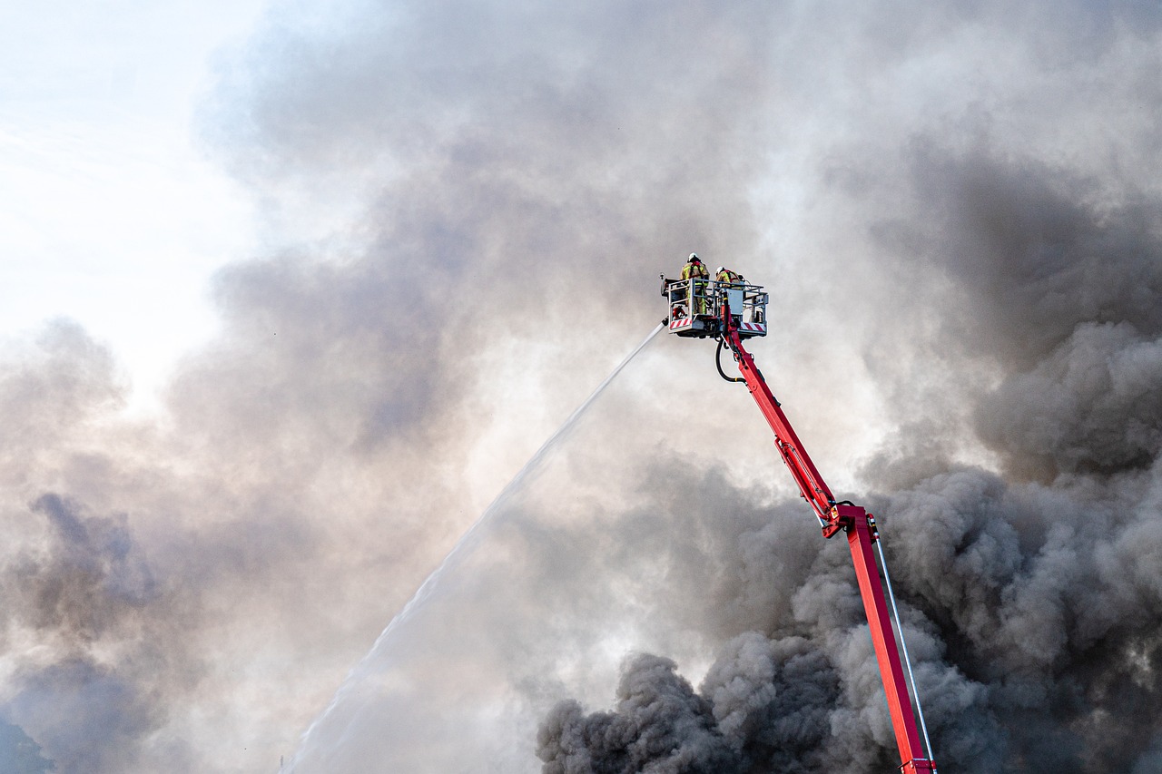 firemen  smoke  ladder  equipment  dangerous  burn  firefighters  preparedness  hose  emergency  smoke  smoke  smoke  smoke  ladder  emergency  emergency  emergency  emergency  emergency