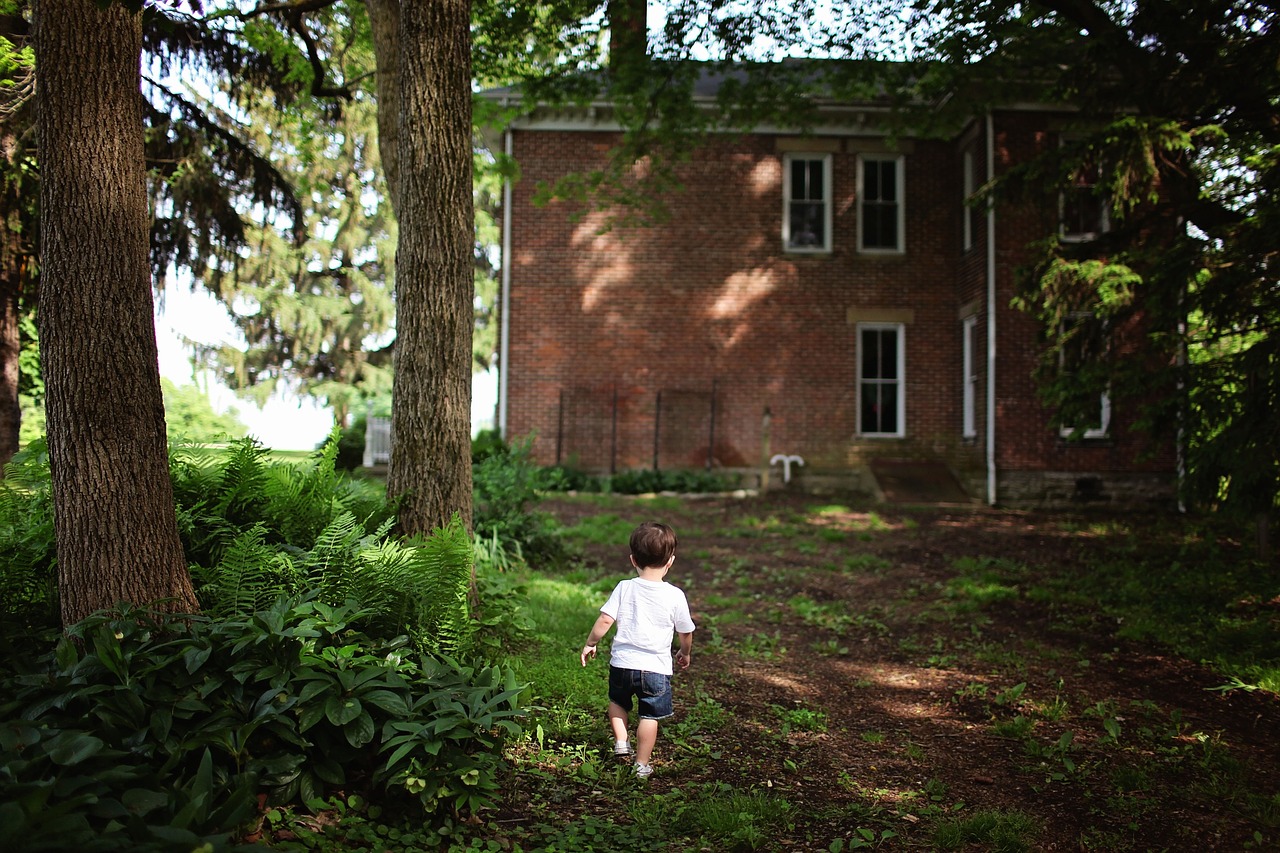alone boy outdoors house home toddler backyard daylight lost little boy walking alone alone alone boy house house home home home home backyard backyard backyard backyard backyard lost lost