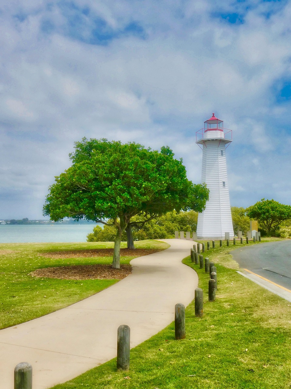 lighthouse warning beacon navigation guide safety coastline nautical tower coast light blue safety lighthouse guide guide guide guide guide