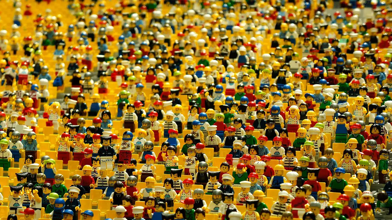 lego toys figurines crowd many people plastic figures play lego lego lego crowd crowd crowd crowd people people people people people