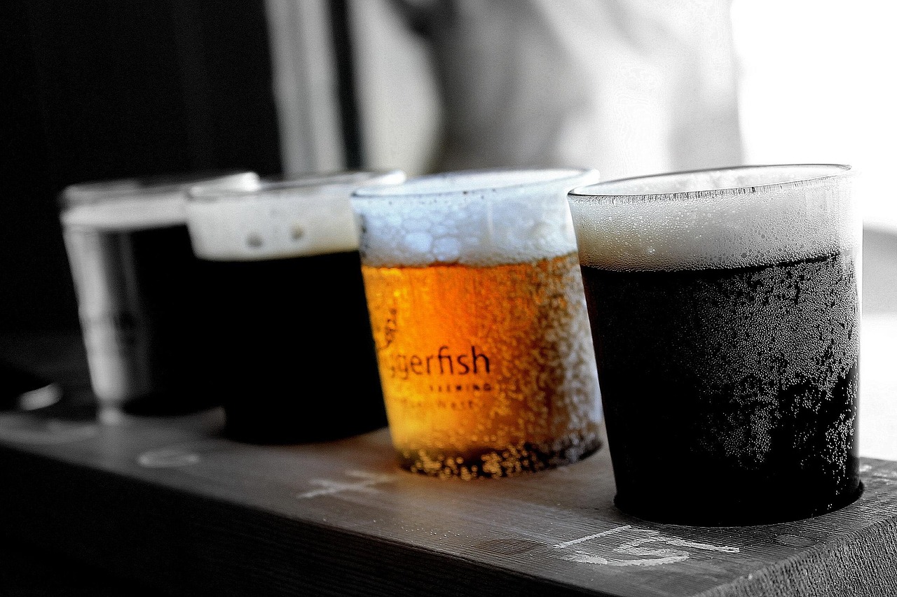 beers  glasses of beer  drink  alcohol  lager  beverage  bar  mug  cheers  refreshment  froth  ale  foam  liquid  cold  glasses  pub  beer tasting  alcohol  alcohol  bar  bar  bar  bar  bar  cheers  pub