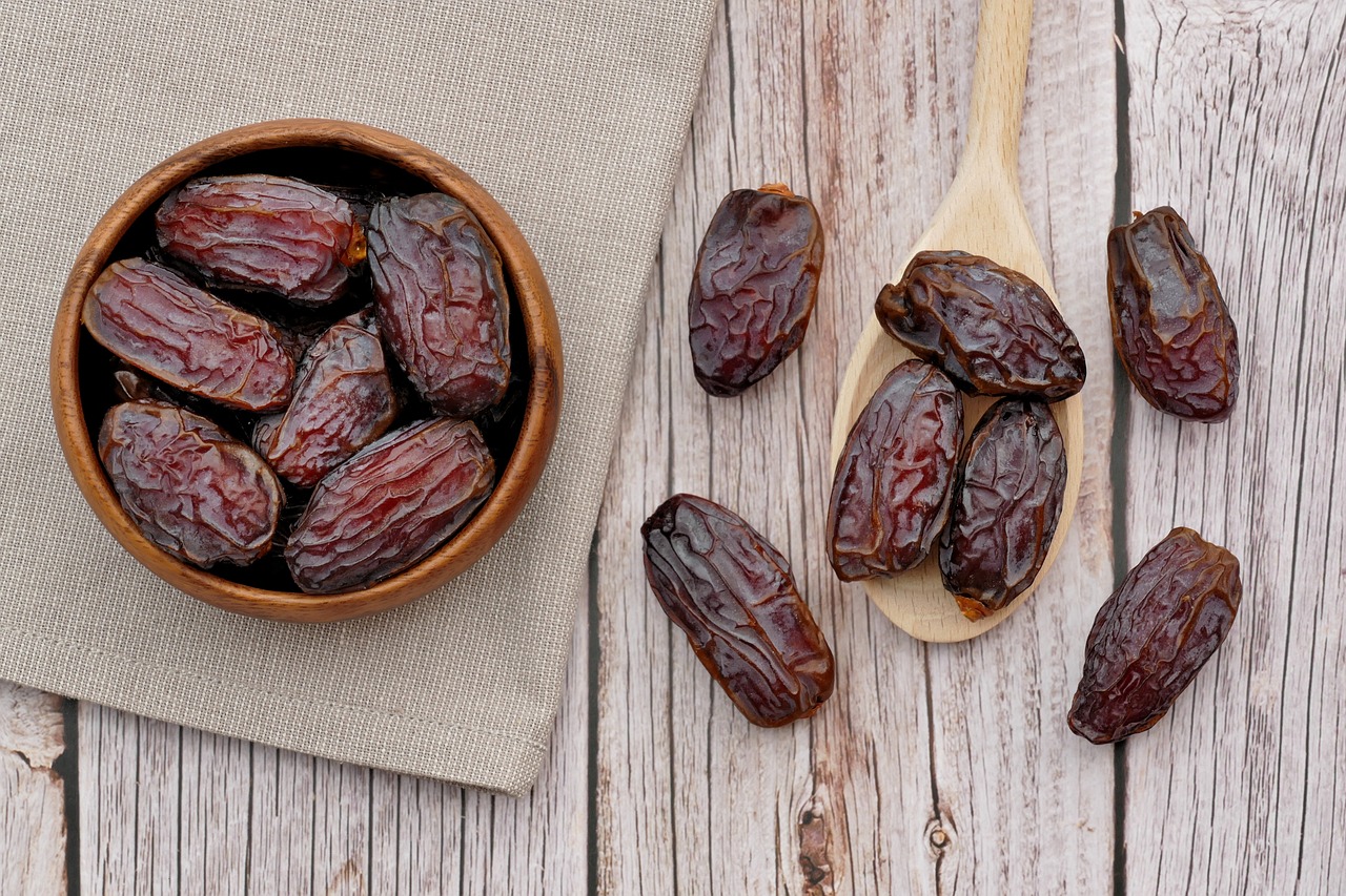 dates medjool fruit dried date palm dry fruit raw food food snack flat dates dates dates dates dates date palm date palm